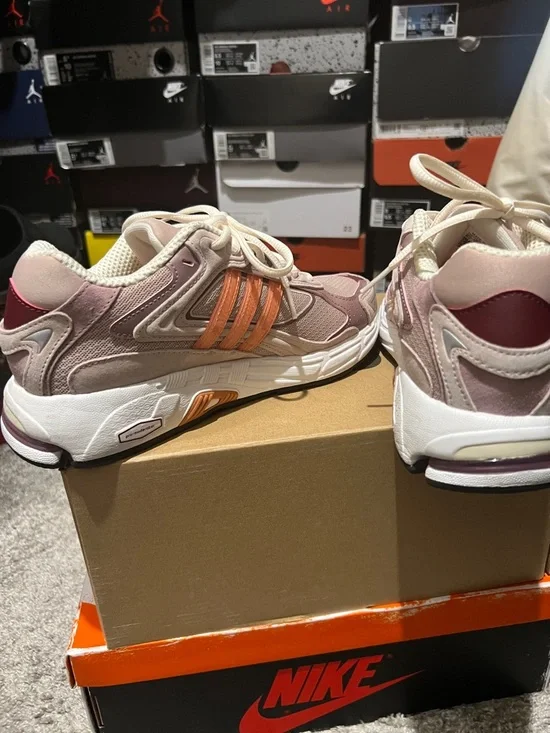 adidas Originals Women’s Beige and Orange Lace-Up Sneakers - Picture 9 of 9